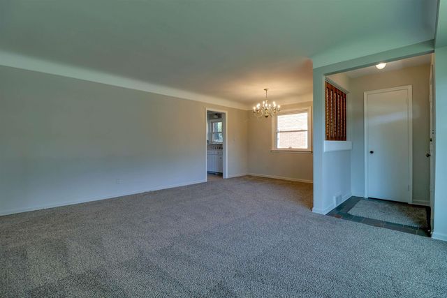 21101 Yale Street, St Clair Shores, MI 48081