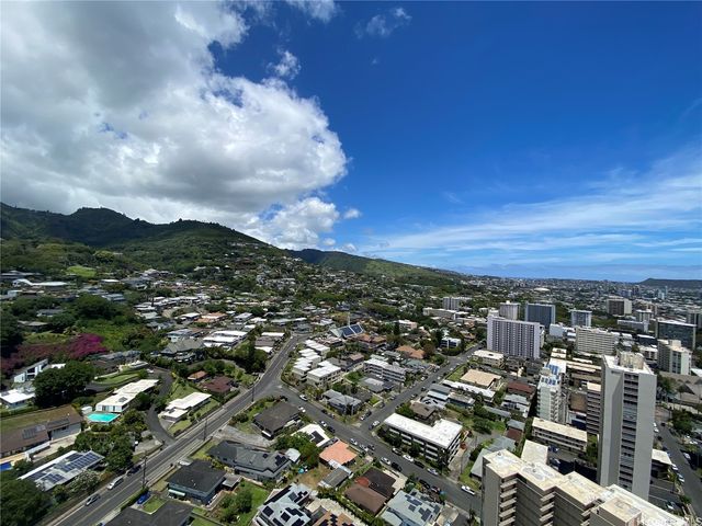 1717 Mott Smith Drive 3, Honolulu, HI 96822