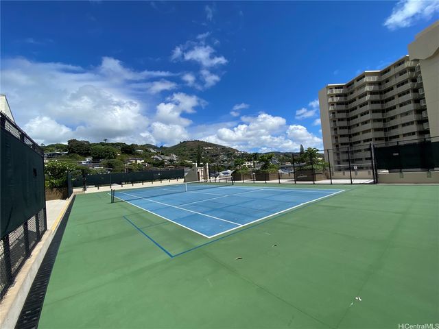 1717 Mott Smith Drive 3, Honolulu, HI 96822