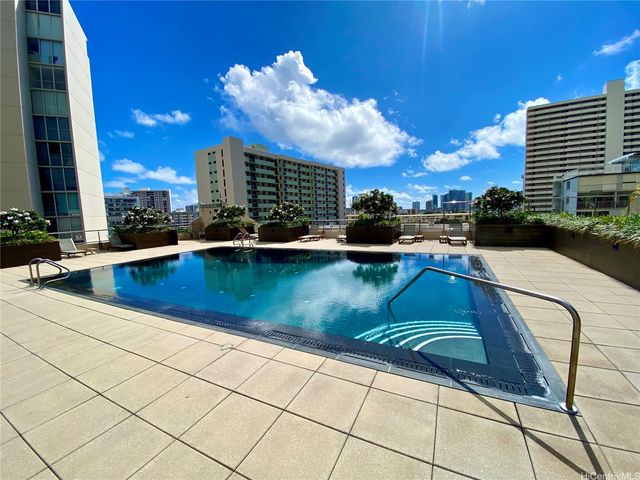 1717 Mott Smith Drive 3, Honolulu, HI 96822