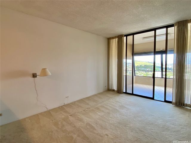 1717 Mott Smith Drive 3, Honolulu, HI 96822
