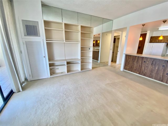 1717 Mott Smith Drive 3, Honolulu, HI 96822