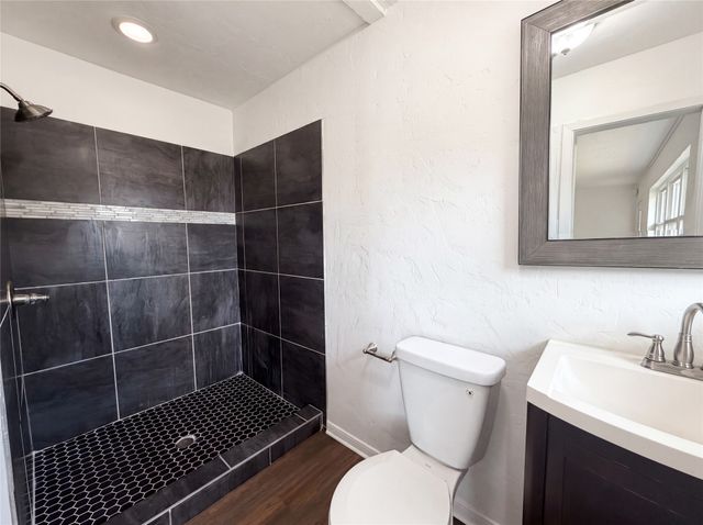 137 S Valera Court, Fort Worth, TX 76134