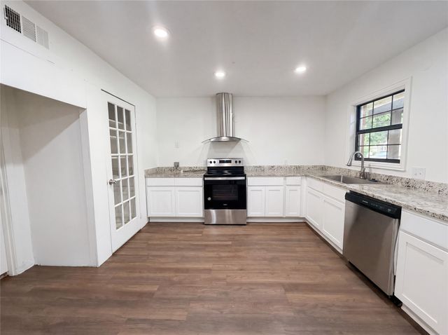 137 S Valera Court, Fort Worth, TX 76134