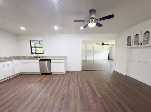 137 S Valera Court, Fort Worth, TX 76134