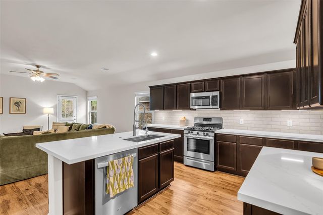 5514 Mesquite Oaks Trail, Spring, TX 77389