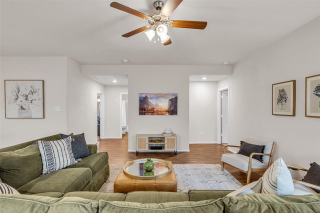 5514 Mesquite Oaks Trail, Spring, TX 77389