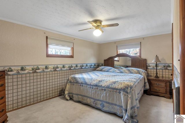 38 Elmhurst Lane, Murray, KY 42071