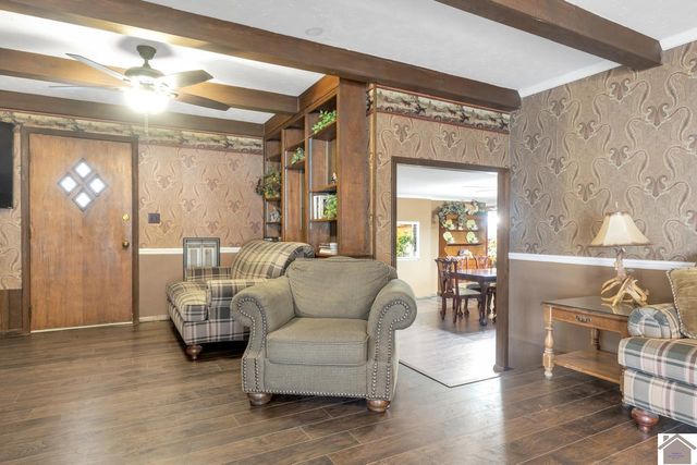 38 Elmhurst Lane, Murray, KY 42071