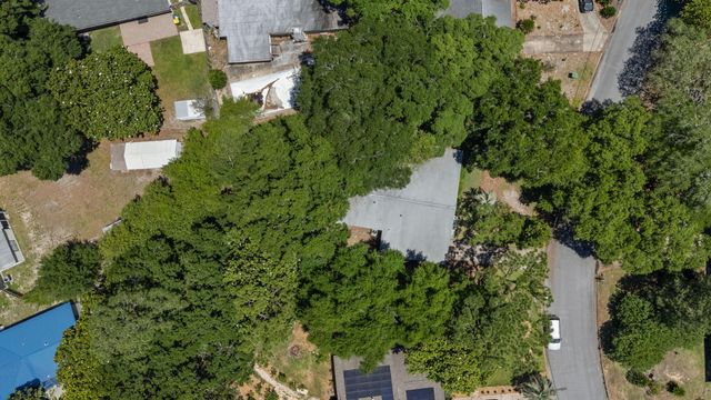 28 Magnolia Drive, Mary Esther, FL 32569