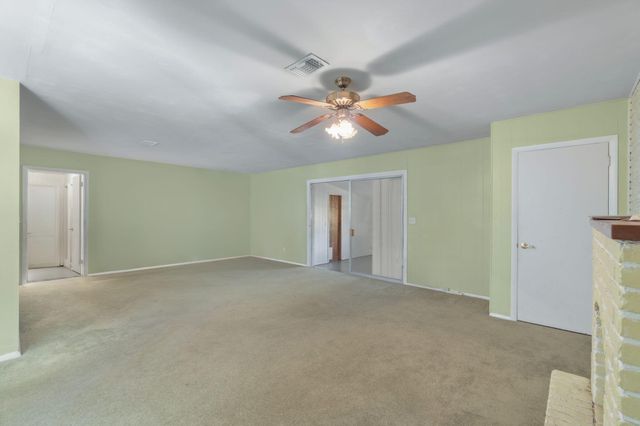 28 Magnolia Drive, Mary Esther, FL 32569