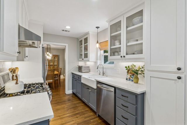9815 Windledge Drive, Dallas, TX 75238