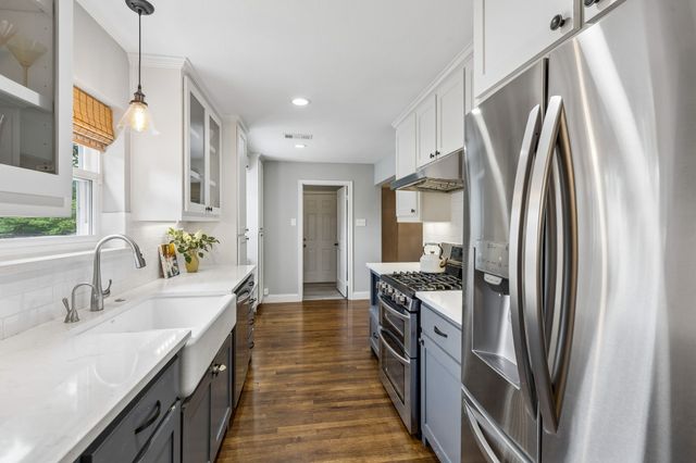 9815 Windledge Drive, Dallas, TX 75238