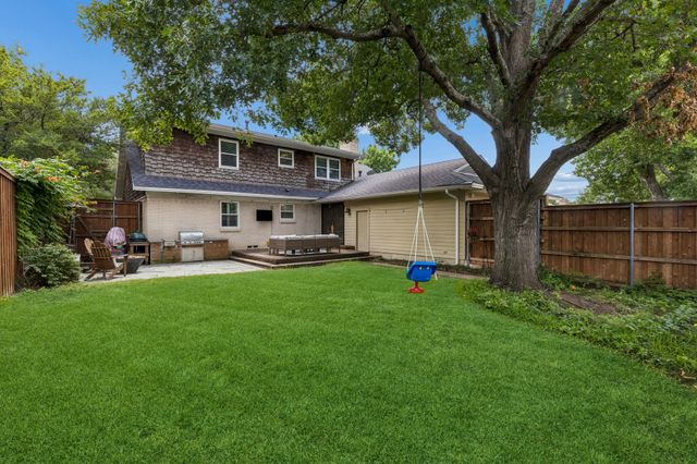 9815 Windledge Drive, Dallas, TX 75238