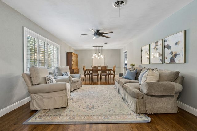 9815 Windledge Drive, Dallas, TX 75238