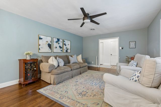 9815 Windledge Drive, Dallas, TX 75238
