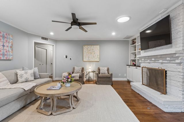 9815 Windledge Drive, Dallas, TX 75238