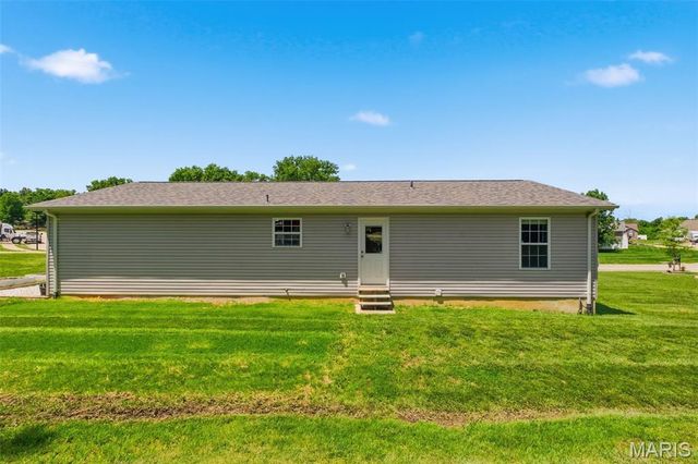 34 Parkway Drive, Troy, MO 63379