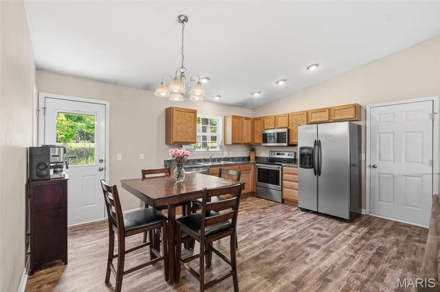 34 Parkway Drive, Troy, MO 63379