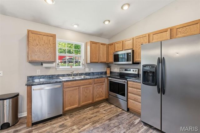 34 Parkway Drive, Troy, MO 63379