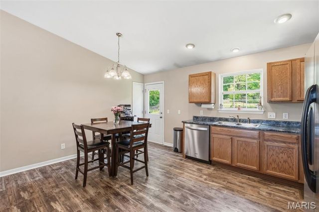 34 Parkway Drive, Troy, MO 63379