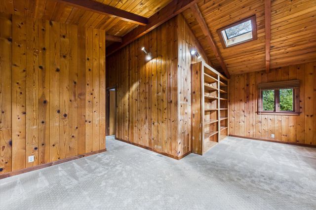 2320 Golf Course Road, Bayside South, CA 95524