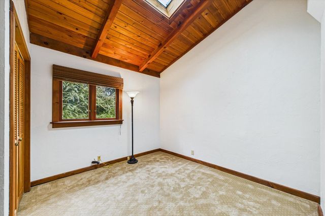 2320 Golf Course Road, Bayside South, CA 95524