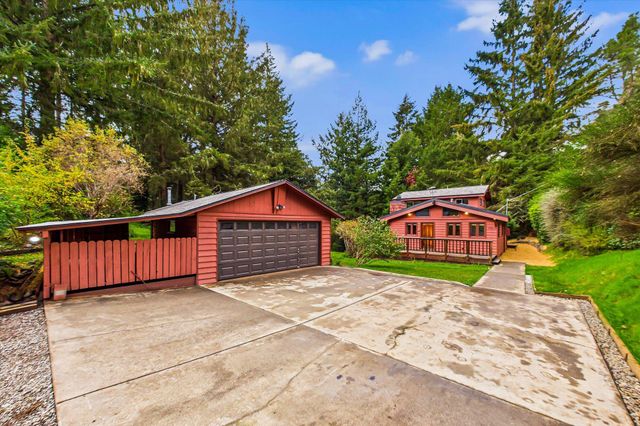 2320 Golf Course Road, Bayside South, CA 95524