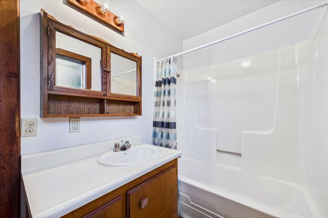 2320 Golf Course Road, Bayside South, CA 95524