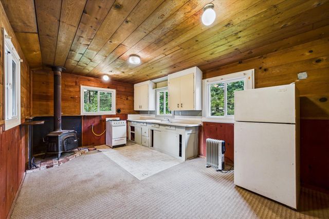 2320 Golf Course Road, Bayside South, CA 95524