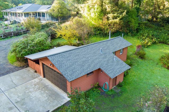 2320 Golf Course Road, Bayside South, CA 95524