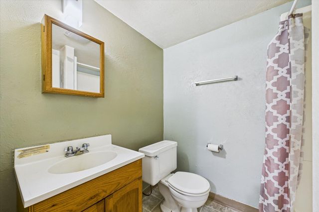 2320 Golf Course Road, Bayside South, CA 95524