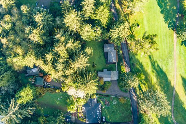 2320 Golf Course Road, Bayside South, CA 95524