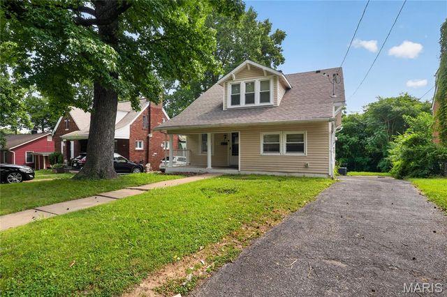 16 Miller Place, St Louis, MO 63135