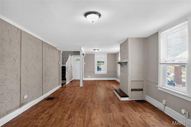 16 Miller Place, St Louis, MO 63135