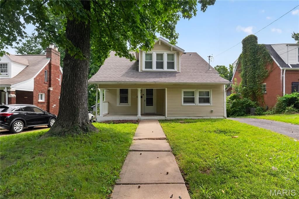 16 Miller Place, St Louis, MO 63135