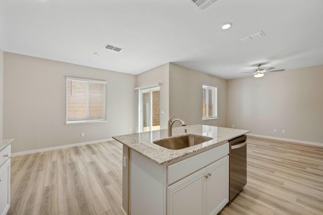 2548 Bog St, Lincoln, CA 95648