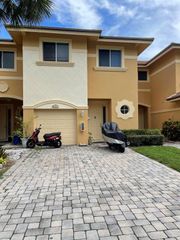4360 Berkshire Wharf Drive 4360, Lake Worth, FL 33461