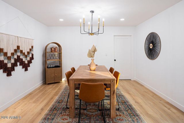 6002 E HARTFORD Avenue, Scottsdale, AZ 85254