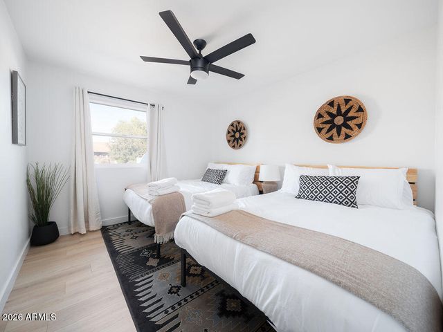 6002 E HARTFORD Avenue, Scottsdale, AZ 85254