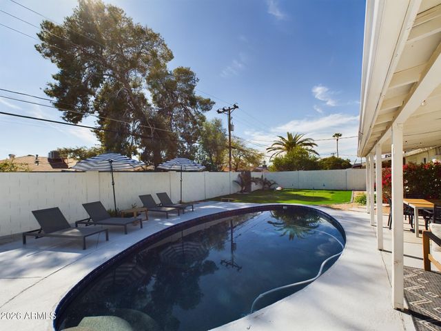 6002 E HARTFORD Avenue, Scottsdale, AZ 85254