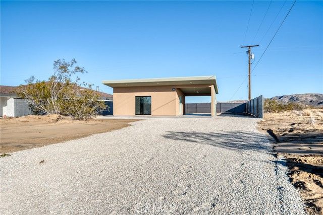 4955 1st, Joshua Tree, CA 92252