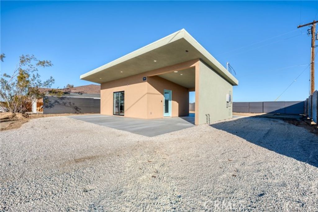 4955 1st, Joshua Tree, CA 92252
