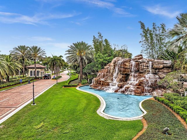 6663 Via Regina, Boca Raton, FL 33433