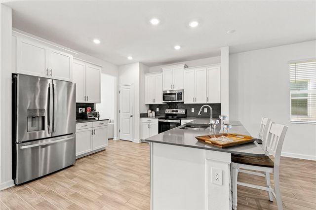 11442 LISTENING DRIVE, Orlando, FL 32832