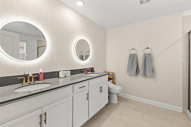11442 LISTENING DRIVE, Orlando, FL 32832