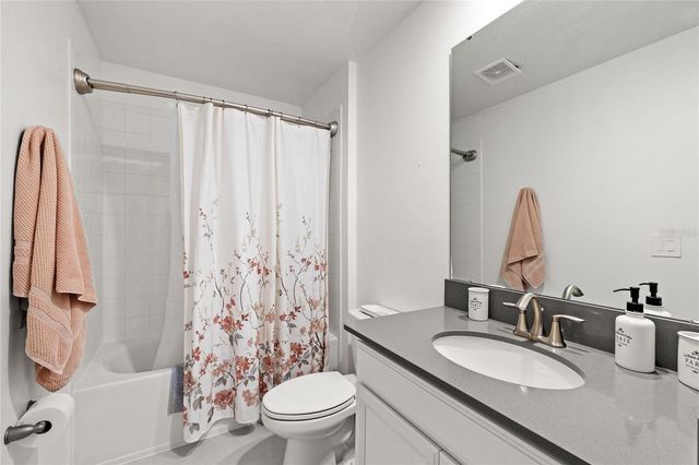 11442 LISTENING DRIVE, Orlando, FL 32832