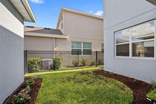 11442 LISTENING DRIVE, Orlando, FL 32832