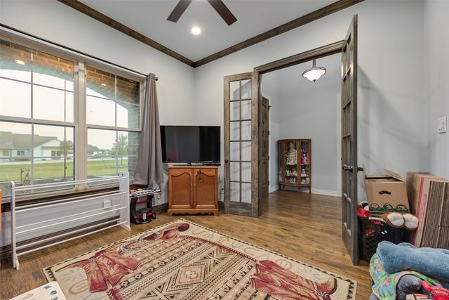 252 Agua Linda Drive, Godley, TX 76044