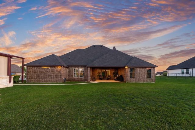 252 Agua Linda Drive, Godley, TX 76044